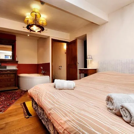 La Conciergerie Holiday home *